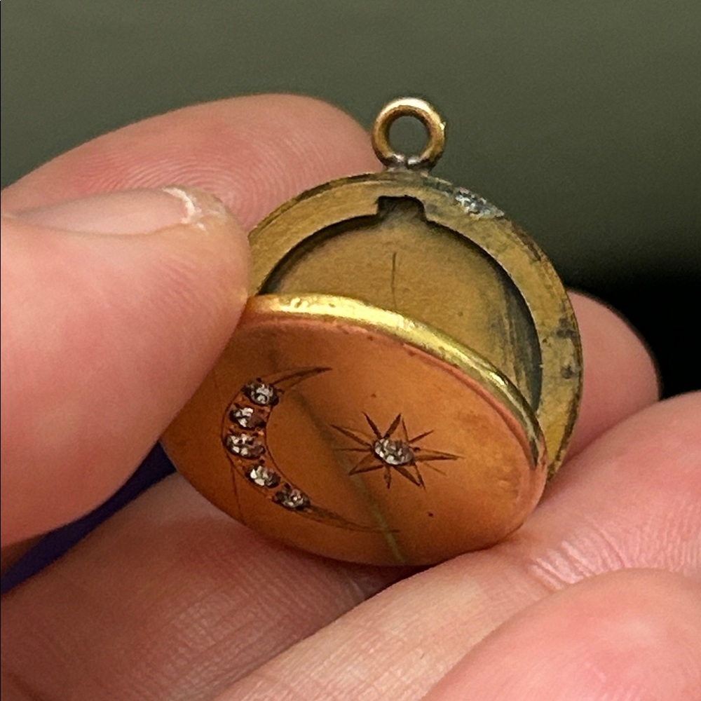 🖤Antique Victorian Crescent Moon Star Paste Yellow Gold Filled Pendant Locket - Picture 6 of 15